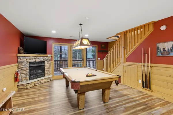 640 Cub Path Way, Gatlinburg, TN 37738