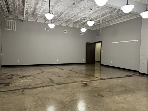30 Crossland Ave #102B, Clarksville, TN 37040