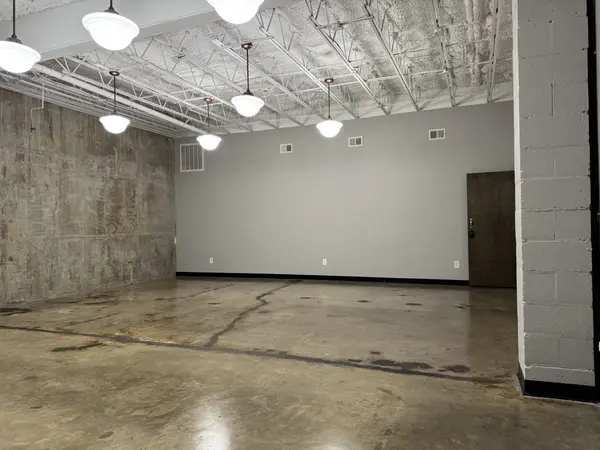 30 Crossland Ave #102B, Clarksville, TN 37040
