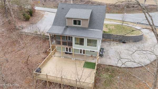 7765 Beals Chapel Rd, Lenoir City, TN 37772