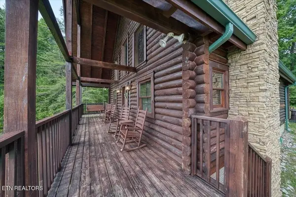 101 Meadow View Lane, Spencer, TN 38585