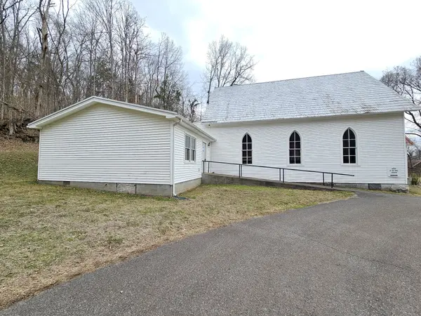 1124 Earl Leach Rd, Cumberland Furnace, TN 37051