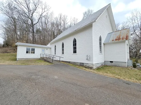1124 Earl Leach Rd, Cumberland Furnace, TN 37051