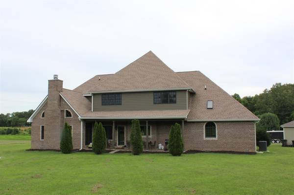 236 Tims Ford Dr, Winchester, TN 37398