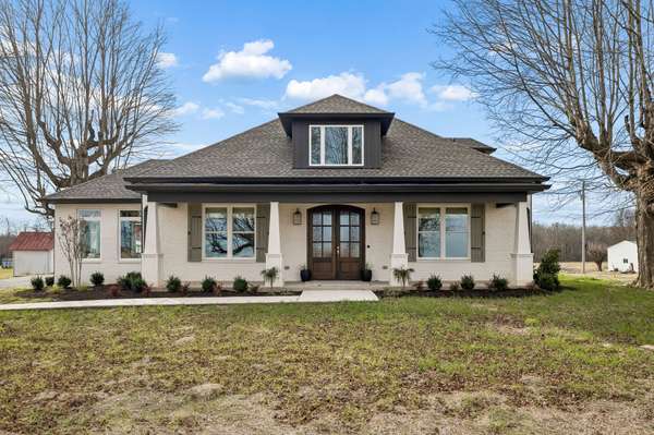 7307 Dunn Rd, Cedar Hill, TN 37032