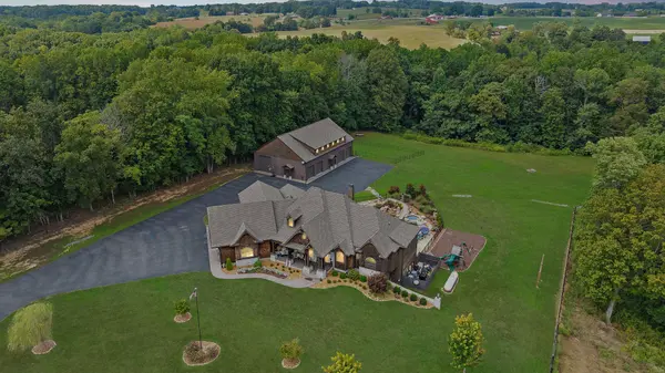 6704 Highway 52 #W, Lafayette, TN 37083