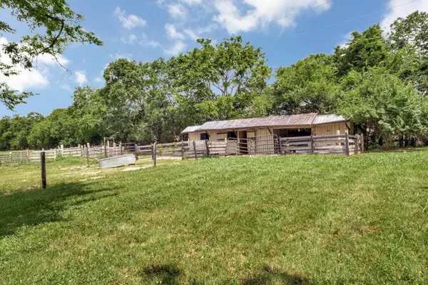 1693 Coles Ferry Pike, Lebanon, TN 37087