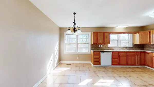 300 Yeager St, Tullahoma, TN 37388