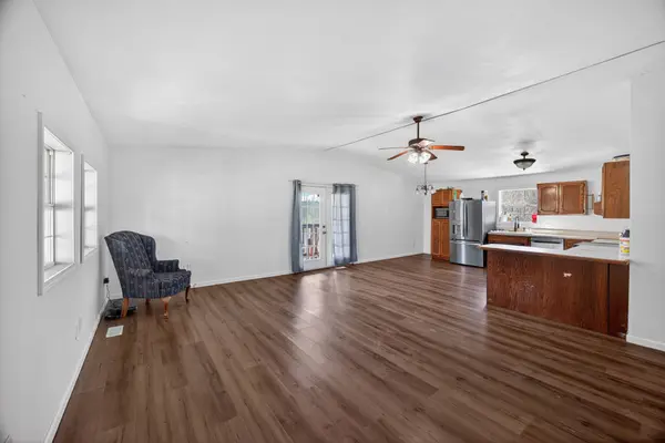 220 Pierce Ln, Monterey, TN 38574