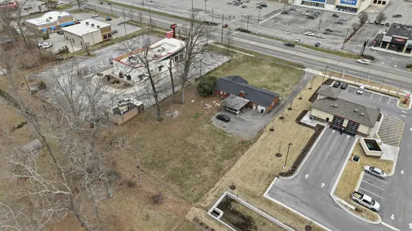1505 N Jackson St, Tullahoma, TN 37388