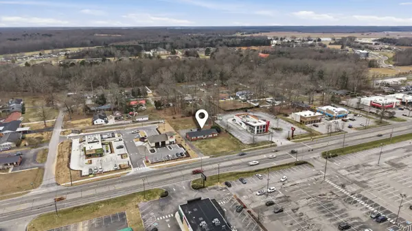 1505 N Jackson St, Tullahoma, TN 37388