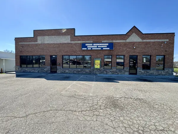 820 Providence Blvd, Clarksville, TN 37042