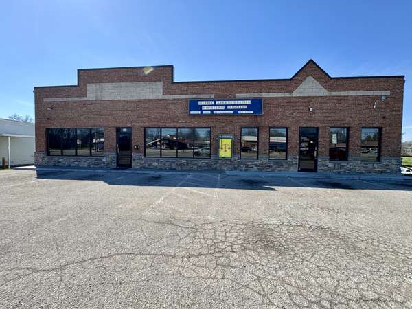 820 Providence Blvd, Clarksville, TN 37042