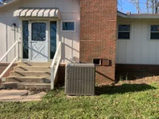864 Tom Osborne Rd, Columbia, TN 38401