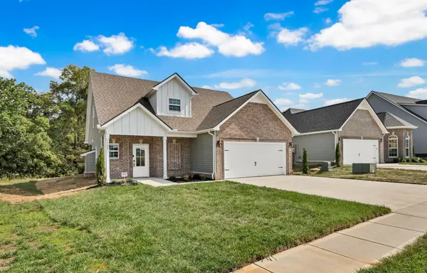 1123 Mourning Cloak Dr, Clarksville, TN 37043