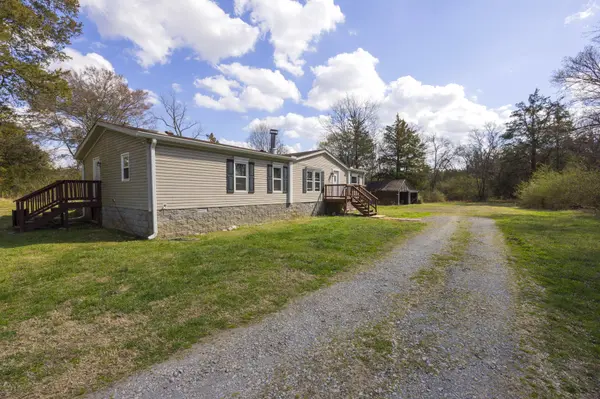 8591 Lowe Christiana Rd, Christiana, TN 37037