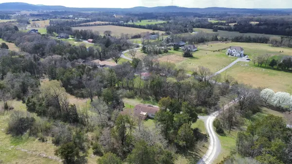 8591 Lowe Christiana Rd, Christiana, TN 37037