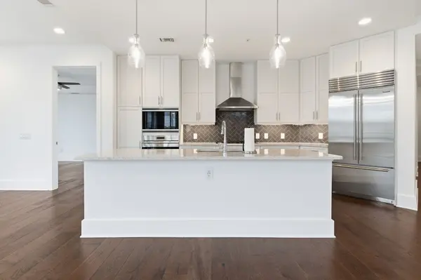 20 Rutledge St #310, Nashville, TN 37210