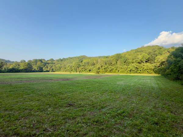3780 Hurricane Creek Rd, Woodbury, TN 37190