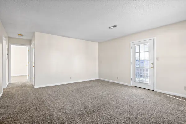 1891 Waters Edge Dr #H, Clarksville, TN 37043