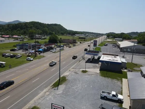 977 W Highway 25 70, Newport, TN 37821