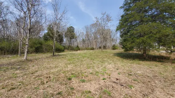 5 Center Star Rd, Columbia, TN 38401