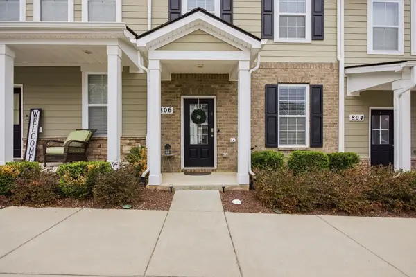 806 Dallas Dr, Columbia, TN 38401