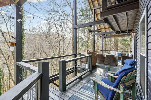 1337 Lakeside Dr, Smithville, TN 37166
