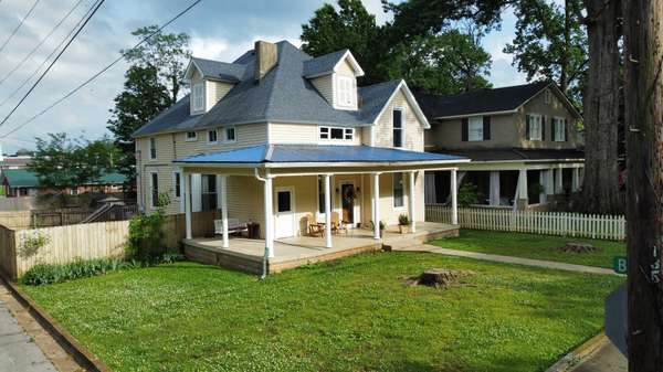 201 Pleasant St, Mount Pleasant, TN 38474