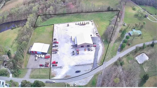 1018 Abiff Rd, Bon Aqua, TN 37025