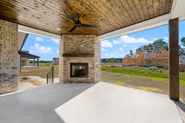 2817 Canfield Dr, Murfreesboro, TN 37128