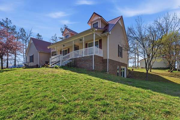 91 Whispering Oaks St, Summertown, TN 38483