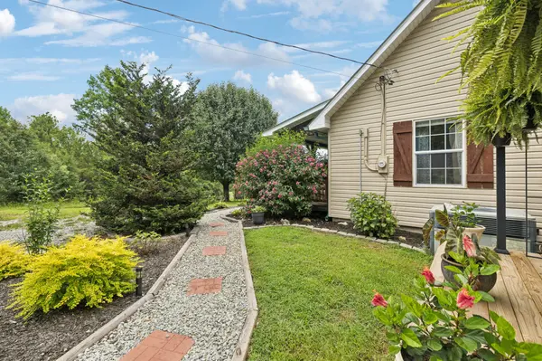 176 Robert Hensley Rd, Hohenwald, TN 38462