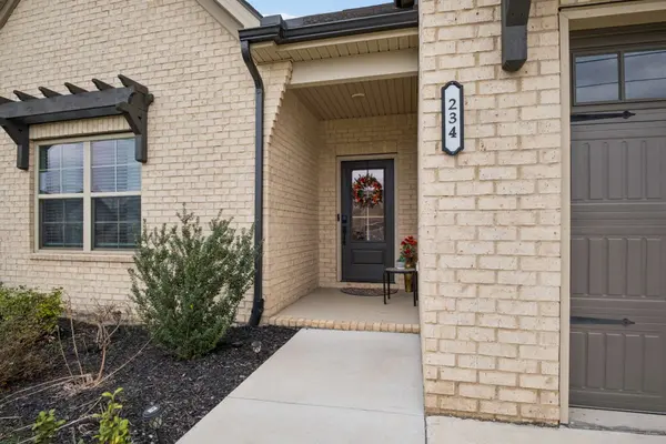 234 Glade Dr, Mount Juliet, TN 37122