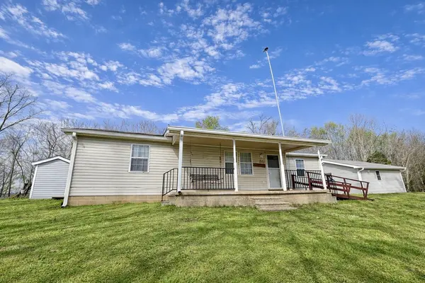 950 Sewell Branch Rd, Clifton, TN 38425