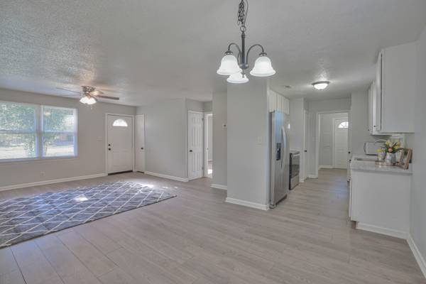 603 Spruce Dr, Clarksville, TN 37042