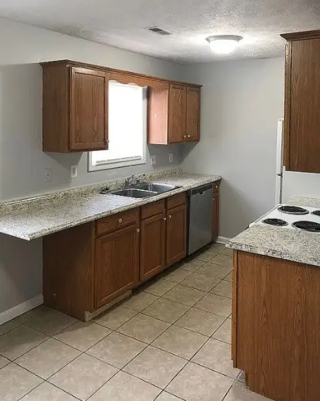 1028 Merrick Dr, Richmond, KY 40475
