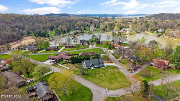 1000 Perch Drive, Knoxville, TN 37922