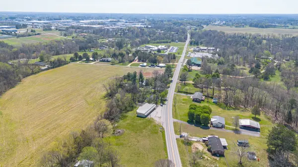 2506 Buffalo Rd, Lawrenceburg, TN 38464