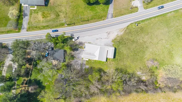 2506 Buffalo Rd, Lawrenceburg, TN 38464