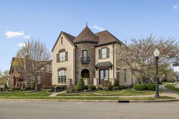 1638 Kelvington Blvd, Gallatin, TN 37066