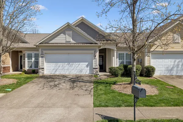 303 Blockade Ln, Mount Juliet, TN 37122