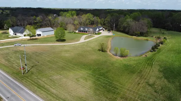 11948 Betts Rd, Greenbrier, TN 37073