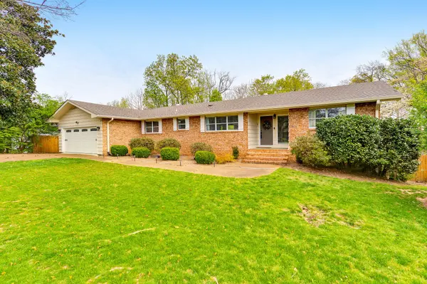 1325 Highland Road, Chattanooga, TN 37415