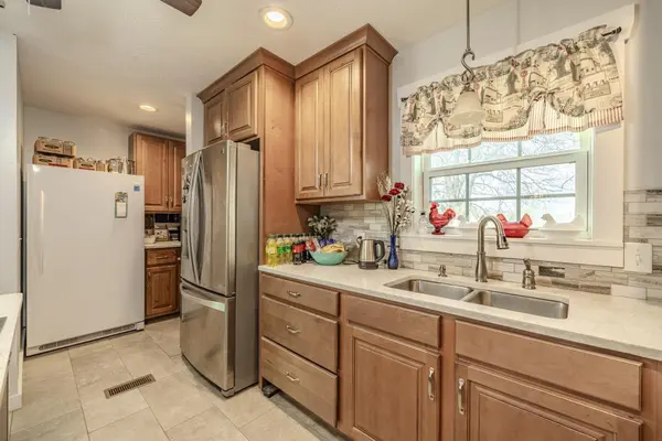 1896 PURDY BEAUTY HILL RD, Bethel Springs, TN 38315