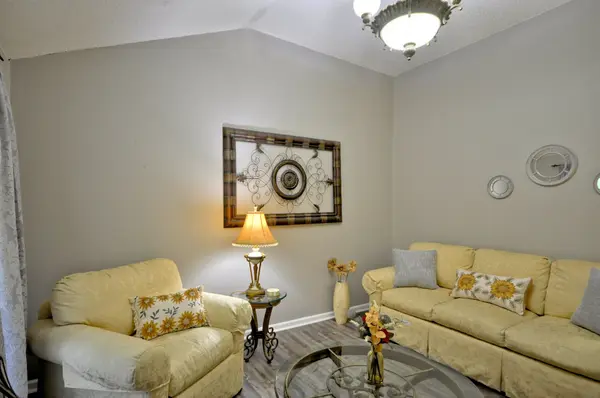 141 RICHVIEW RD #S, Clarksville, TN 37043