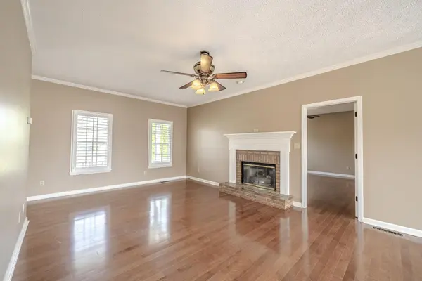 565 BOWEN DR, Savannah, TN 38372
