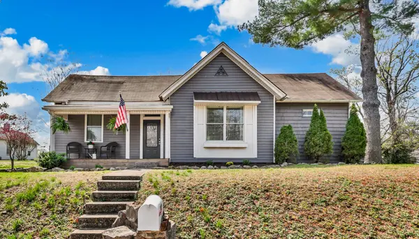 1022 Clark St, Clarksville, TN 37040