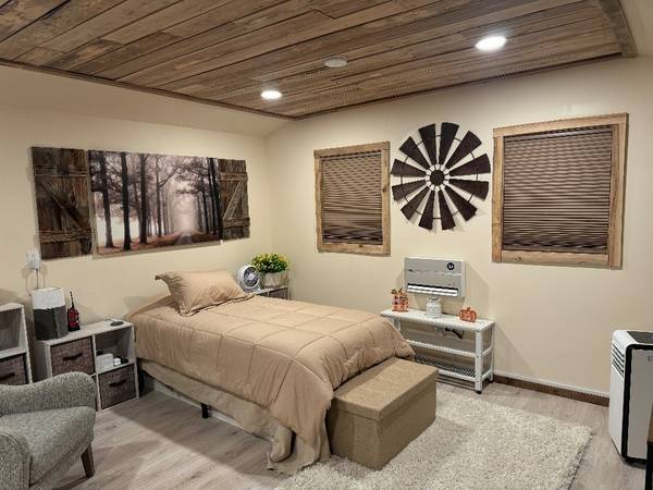 165 Haze Hyde Hollow Rd, Bethpage, TN 37022