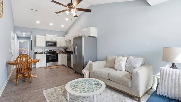 741 Kings Ln #B-5, Tullahoma, TN 37388